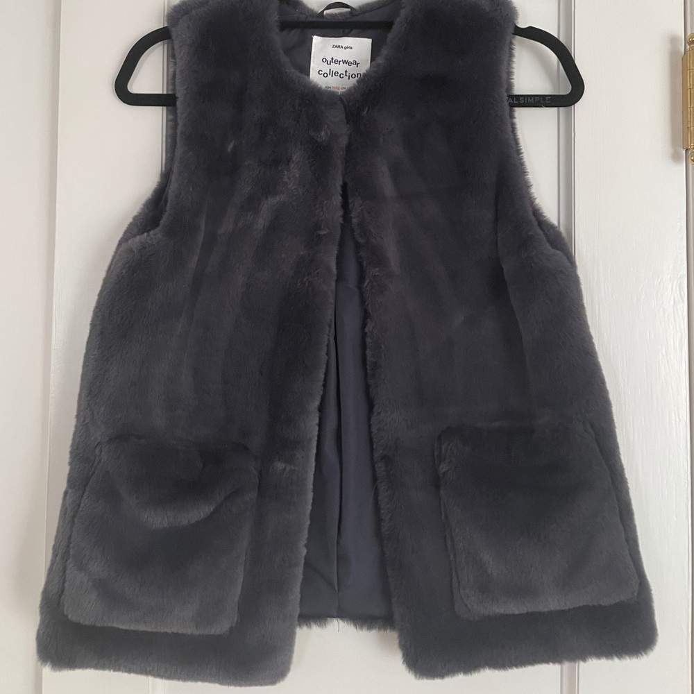 Zara girls fur vest